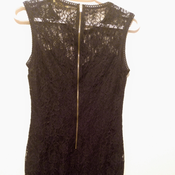 Very chic Fin&Clover floral lace dress - Picture 3 of 4